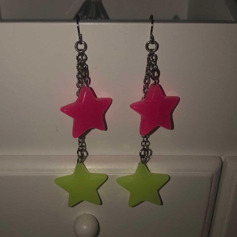 ⭐️ NWOT Neon Star Earrings